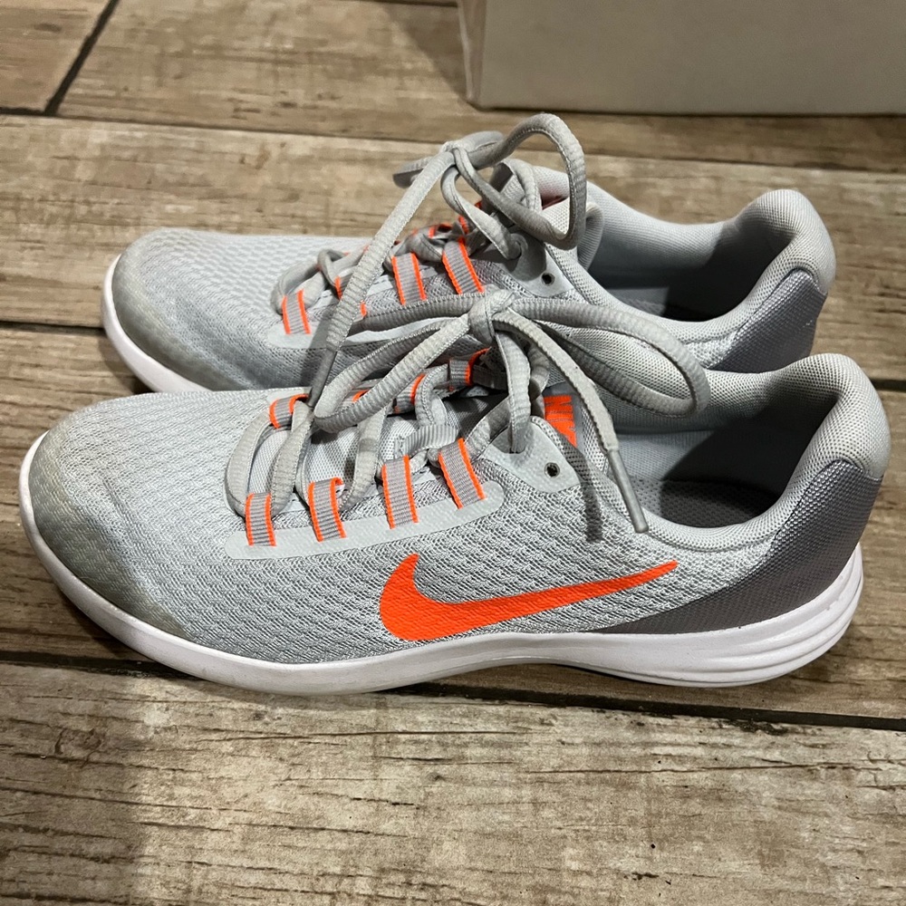 Nike Youth Size 5.5 Sneakers. Worn once!